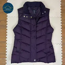 GAP Original Puffer Vest – Classic Quilted Design, Deep Purple