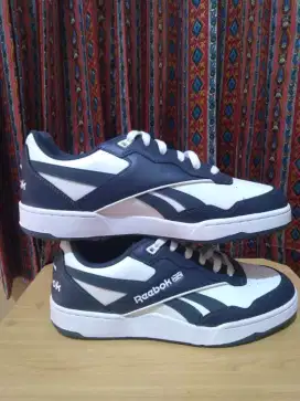 Reebok shoes BB 4000 11 tipe low