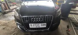 Jual mobil AUDI Q7 2012