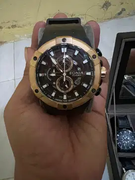 Jam tangan pria