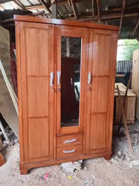 Lemari pakaian murah dan bagus