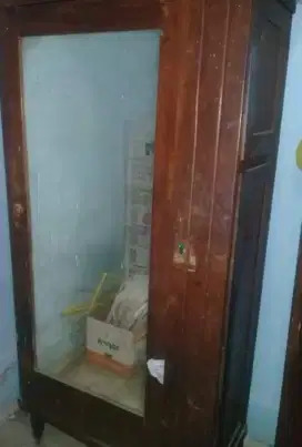 Lemari jati kawak