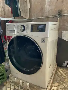 Mesin cuci LG front loading 15 kg