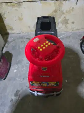 Mobil mobilan anak anak