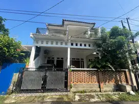 Rumah 2 Lantai Siap KPR 10 Menit ke Tol Cibadak 1 Harga Nego J-16508