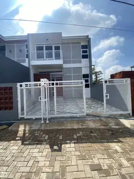 Rumah Baru 2 Lantai Dekat Tol Cileunyi Kampus Jatinangor Bandung Timur