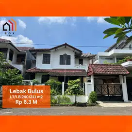 Rumah Asri Dalam komplex di Lebak Bulus