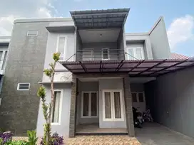 Rumah Minimalis 2 Lantai di Cluster Kemang Executive Bekasi J-18670