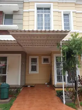 Rumah dijual cluster amarillo paramount serpong