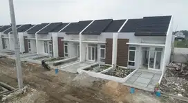 Rumah ready dekat harapan Indah Bekasi
