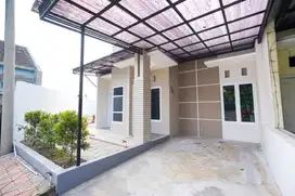 Rumah Dijual 1 Carport 10 Menit ke RSUD Cibinong Harga Nego J-15920