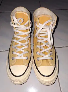 Sepatu Converse Chuck 70 Kuning