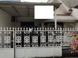 Dijual Rumah Strategis di Kencana Loka BSD Bebas Banjir J-20971