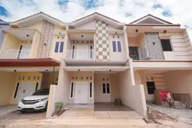 Rumah Free Renov Hadap Utara 10 Menit ke Mal Pekayon J26001