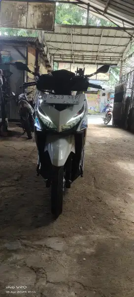 Vario 125 LED old
