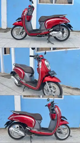 Scoopy 2016 Merah
