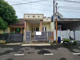 Rumah Minimalis SHM di Dukuh Zamrud Bekasi Full Furnished  J-21265