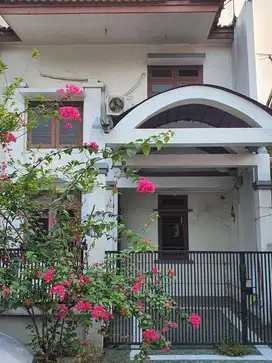 Dijual rumah di sektor 8A,Gading Serpong dekat Stella Maris