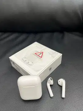 Airpods gen 2 charging case