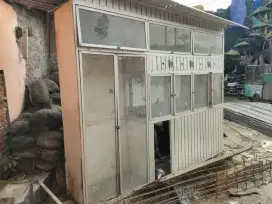 Lemari isi ulang