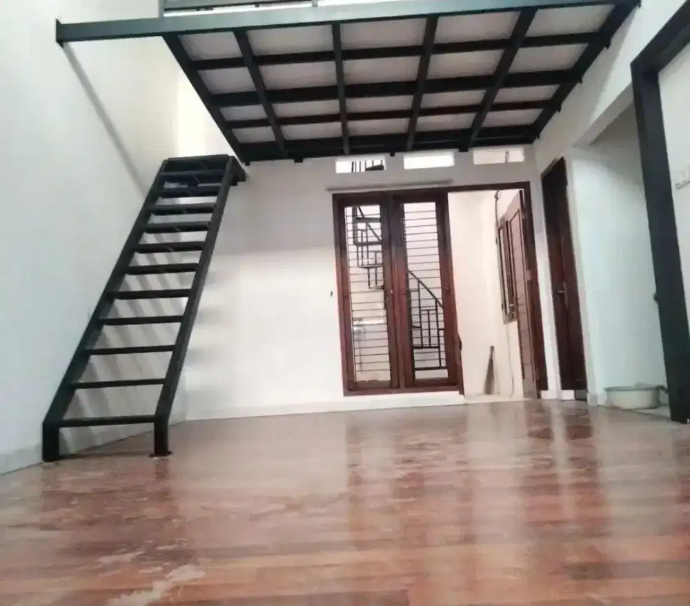 Mezanine Floor / Lantai Praktis