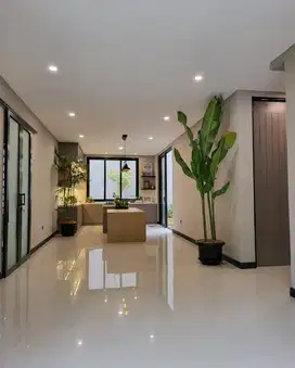 Dijual Segera Rumah Mewah Cluster Versailles BSD