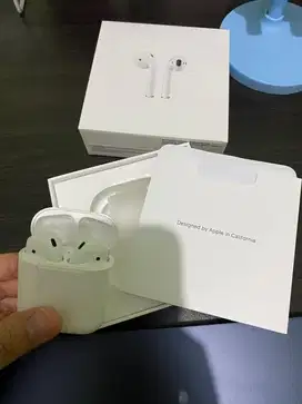 Airpods gen 2 with charging case