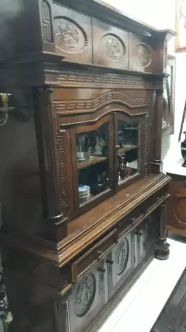 lemari hias jadoel jati