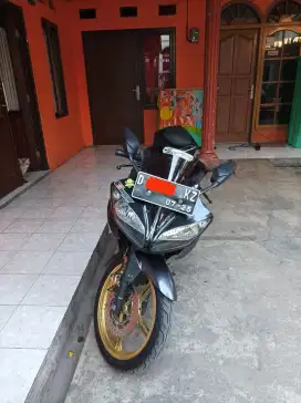 Yamaha R15 V2 2014