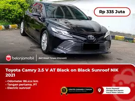 [ SUNROOF ] Toyota Camry 2.5 V AT Black on Black 2021/2022