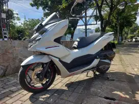 PCX 160cc 2022 Low KM 19rb Putih Pribadi