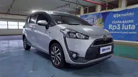 DP Murah 8,JT Toyota Sienta 1.5 G Bensin-AT Silver 2016
