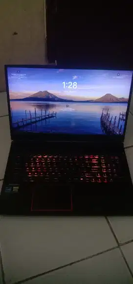 Laptop MSI GE75 Raider 9SF