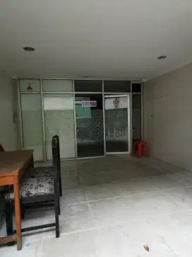 Disewa  rumah toko ruko gudang jelambar 3 lantai 18x4