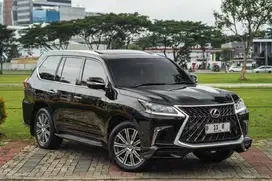 Lexus LX570 Sport 2017 - 2016 Hitam
