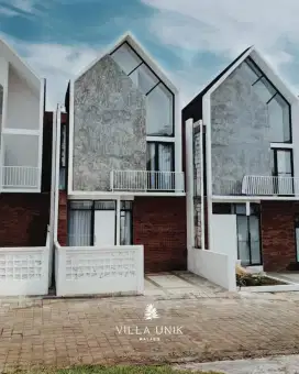 Rumah Villa di area Batu Malang 3 BR 2 lt dijual full furnished
