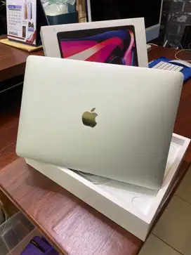 Apple Macbook Pro M2 13inch 8/512 Silver Eks Garansi iBox