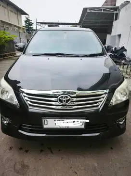 Toyota Kijang Innova 2013 Bensin