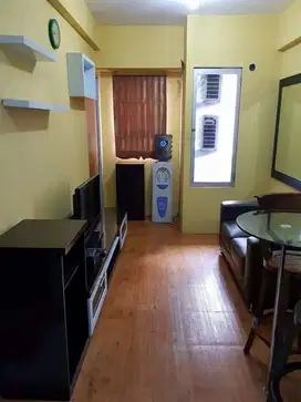 Apartemen Puncak Permai disewakan bulanan, view swimming pool