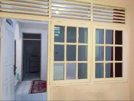 Disewakan Rumah Dua Lantai Daerah Sukarasa