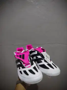 Sepatu Bola Adidas Predator Precision FG