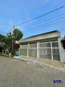 TURUN HARGA
Rumah 1,5 lantai di Taman Jambu Pondok Tjandra Indah