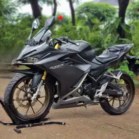 HONDA NEW CBR150R ABS 2023 KM 6000 ASLI PAJAK HIDUP
