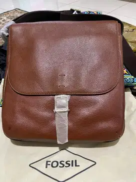 Fossil Buckner Leather Ns City Cognac Tas Selempang Pria