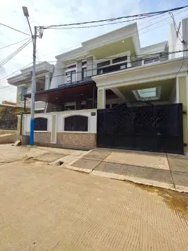 Dijual rumah full furnish dalam komplek area duren sawit