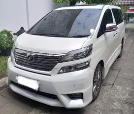 Toyota Vellfire 2011 Putih