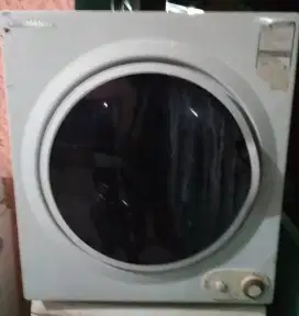 Pengering laundry Diamante