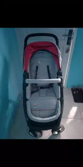 BU jual STROLLER type FREEON merek BABYDOES