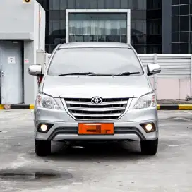 Innova 2.0 G AT bensin 2015 Km 96 Full reccord