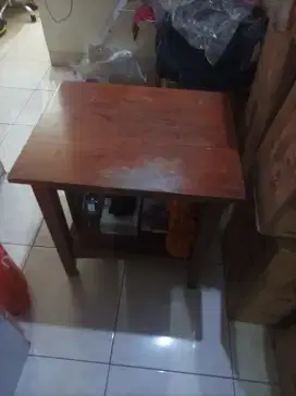 Meja hias/Sudut
